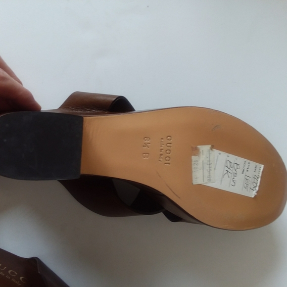 Authentic Gucci Shoes Excellent Used Condition - Picture 2 of 8